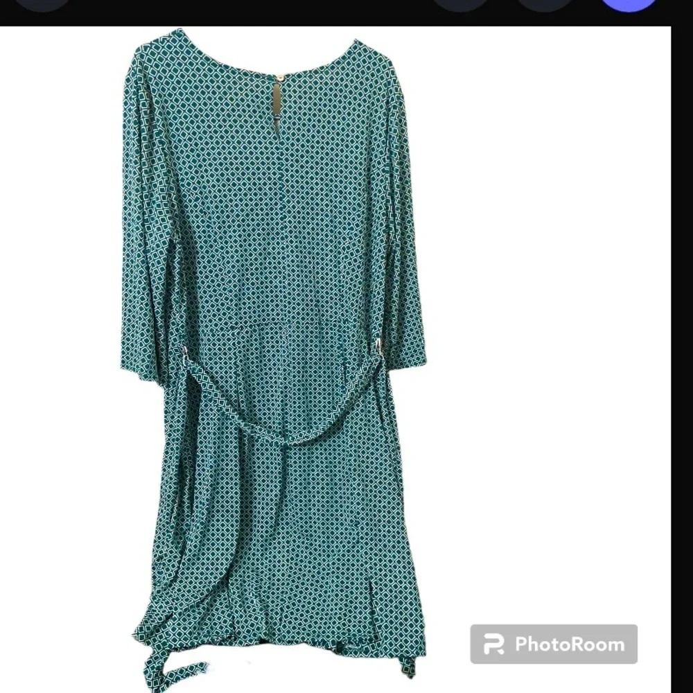 New York Invasion Plus Size 3x Green & White Print Pullover Waist Belted Dress - Picture 2 of 5